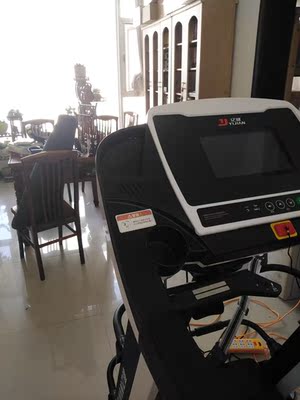 【我想买】锐步跑步机zjet430减震好不好?用后体验感受如何?