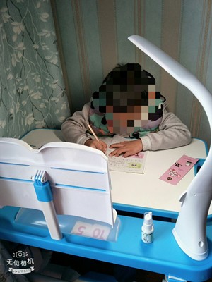 我们有话说:生活诚品儿童书桌和爱果乐哪个质量好?良心对比