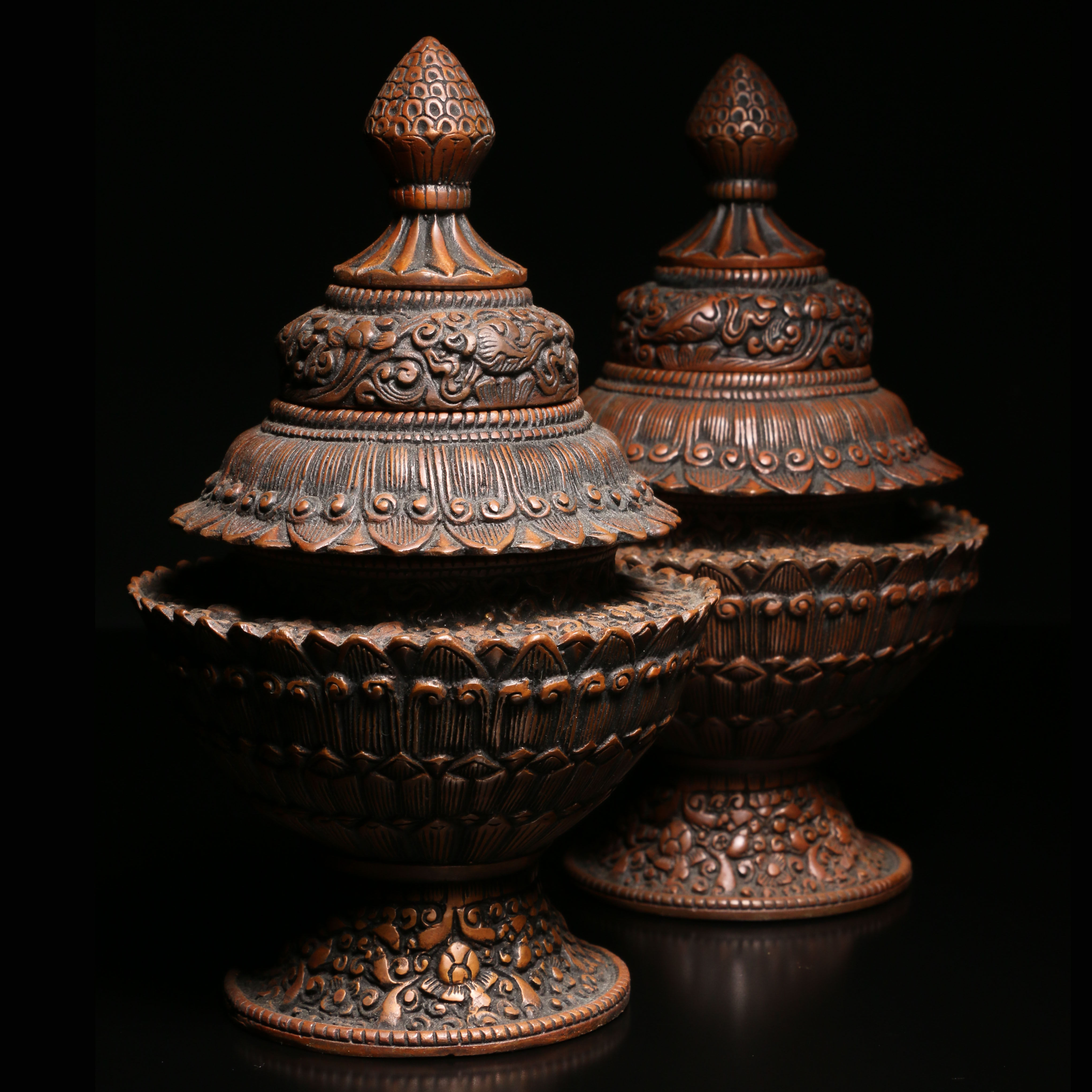 尼泊尔手工精制 铜錾刻曼扎 供器