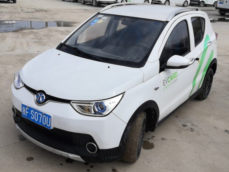 浙fs070u北京牌bj7001bph7-bev小型轿车网络拍卖公告