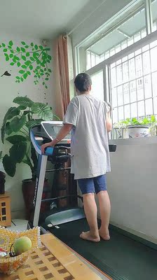 2周亲测解析,锐步跑步机jet300好用吗?减震如何?口碑评价?