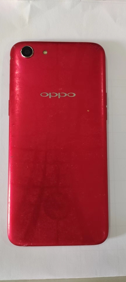 型号oppo a83t,内存4 64g,前置,后置摄像头性能良好,前屏有裂痕,可