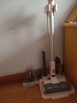 亲身体验揭秘:戴森v8,都买哪个版本好?哪个版本好用些?