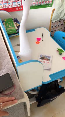 二胎爸爸经验谈:生活诚品儿童桌椅和护童哪个好?哪个材质好