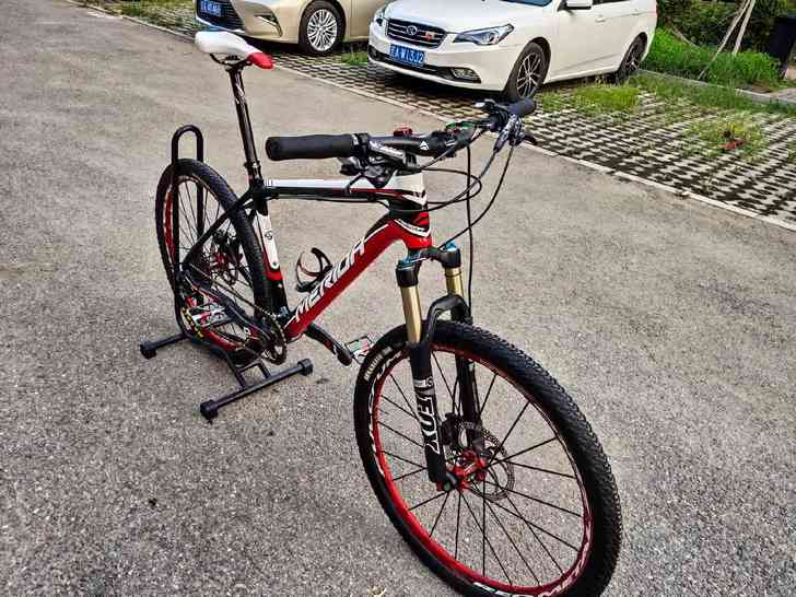 美利达09xt碳纤维山地车整车非闪电捷安特喜德盛崔克