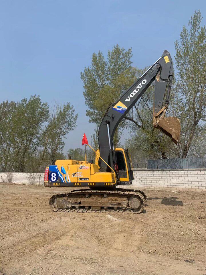 沃尔沃210型挖掘机网络拍卖公告