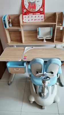 入手说说使用浩轩宜家儿童学习桌怎么样?是什么档次?