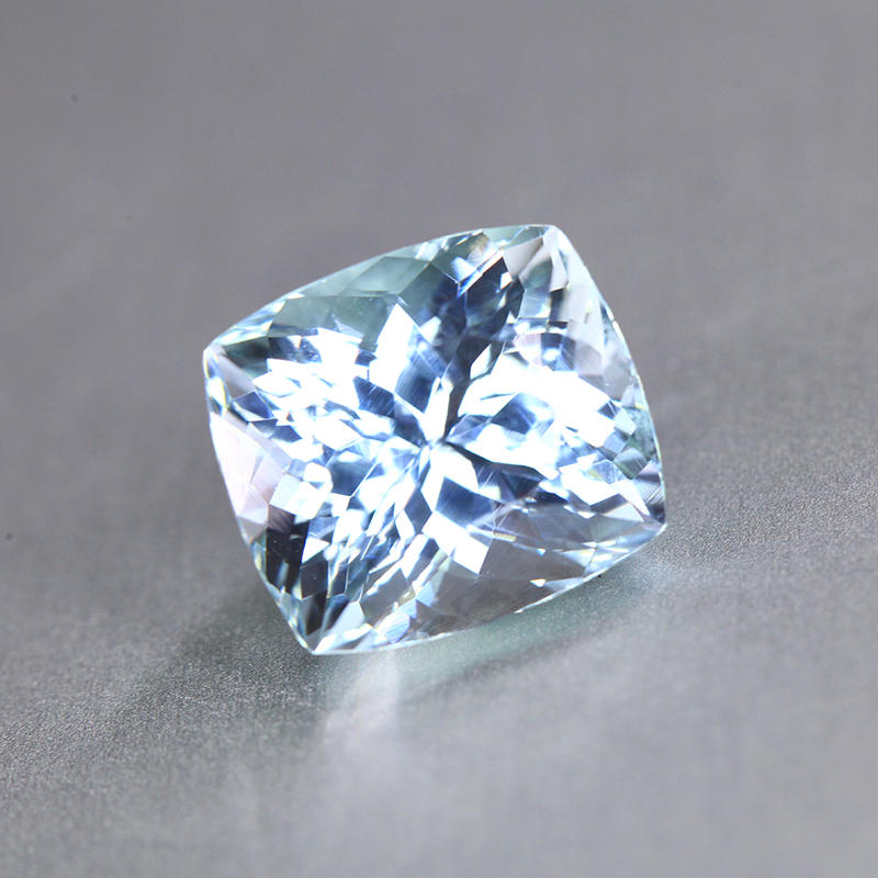 收藏品质 稀有21.72ct天然蓝绿色锂辉石 国检8599 d27 w