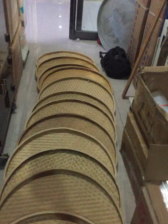 纯手工编织工艺簸箕直径65厘米，低价大甩卖