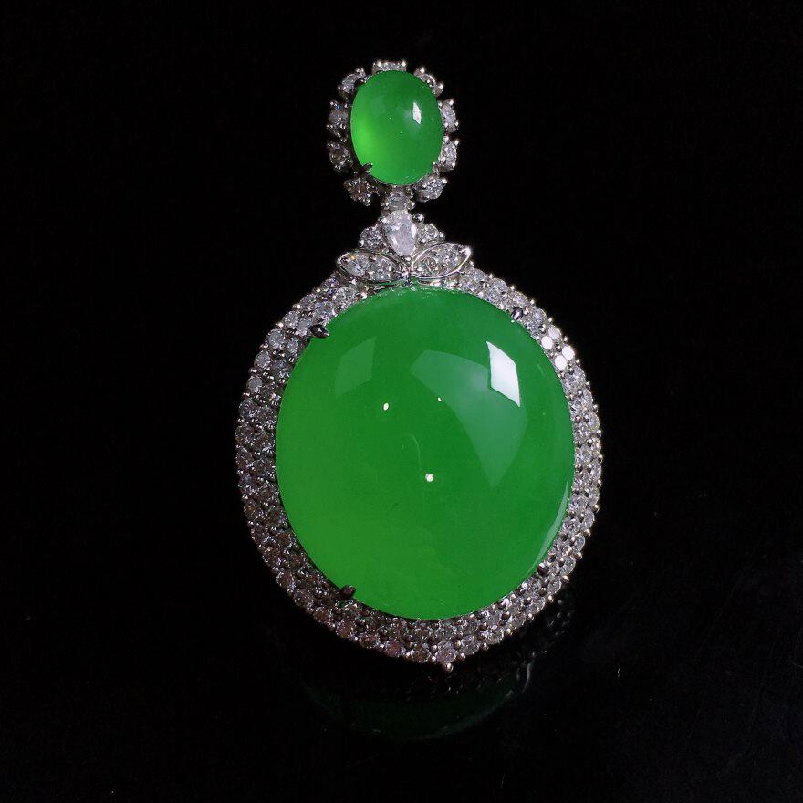 拍卖正品润祥珠宝18k金镶嵌老坑阳绿蛋面翡翠玉石挂件 鸽子蛋吊坠