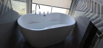 别看表面：果敢独立式亚克力浴缸怎么样?值得买吗?