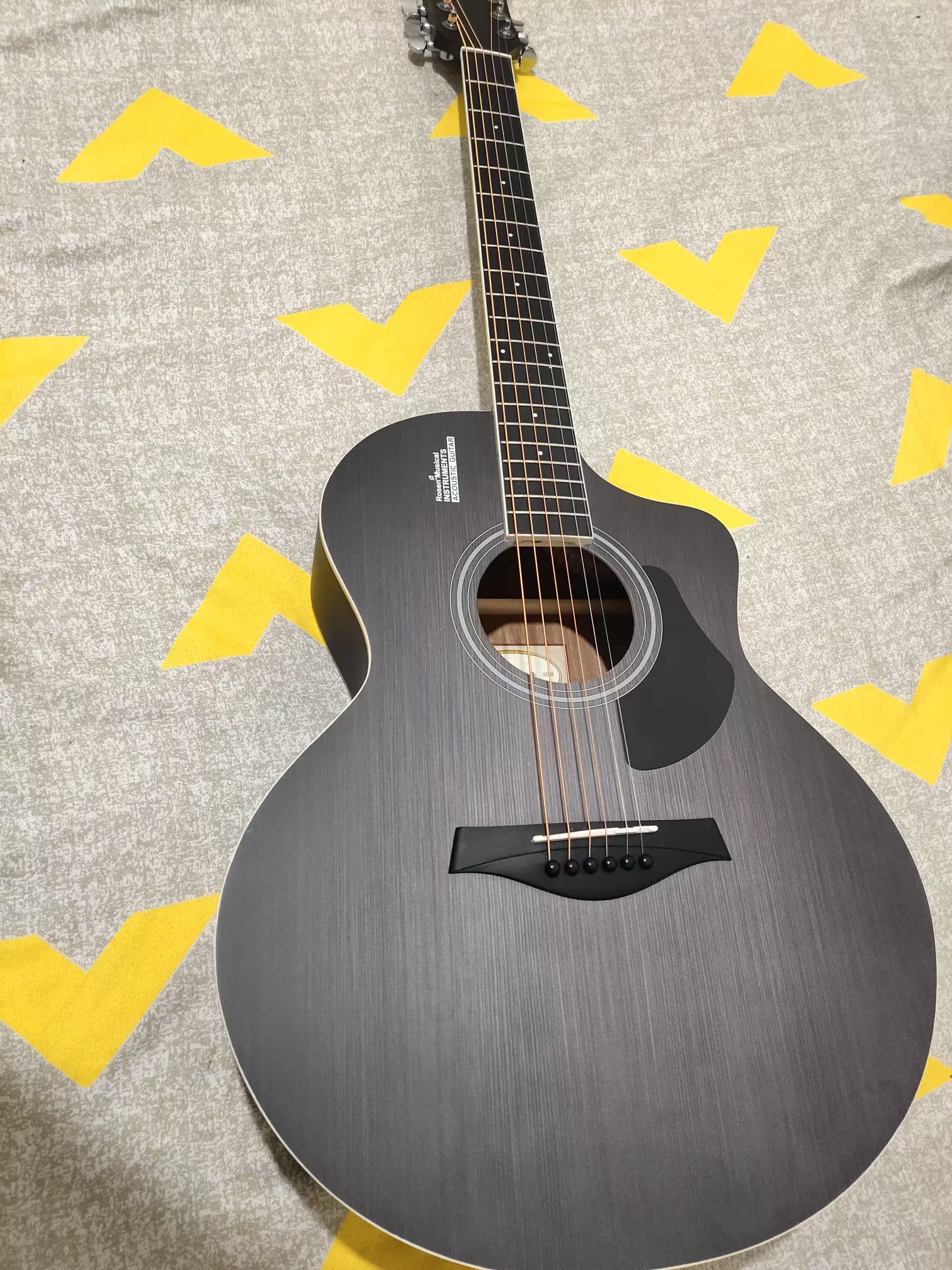 卢森民谣吉他怎么样?真实感受剖析