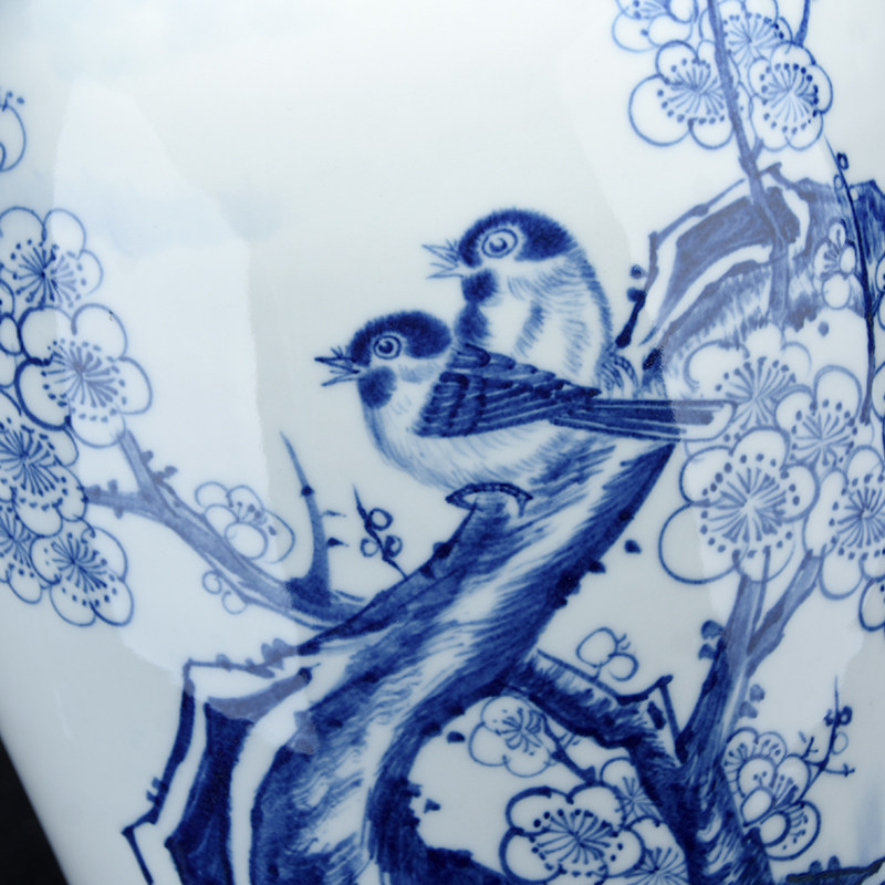 青花手绘春暖花开瓷瓶 高级工艺美术师 李峰作品