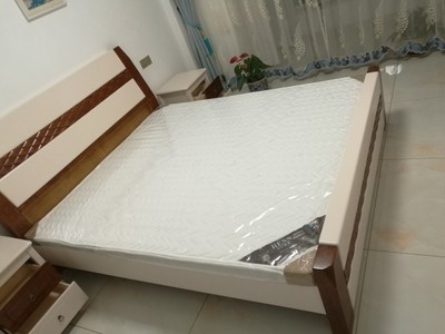 调查心得很多人在用的8H乳胶床垫怎么样，质量好不好？有味道吗？