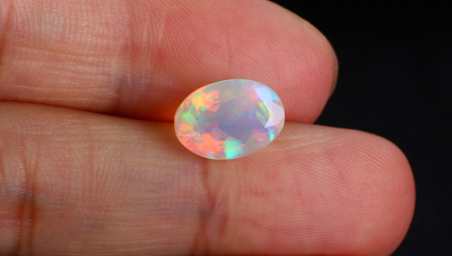 2.48克拉 超美天然变彩欧泊刻面裸石 宝光四射 设计