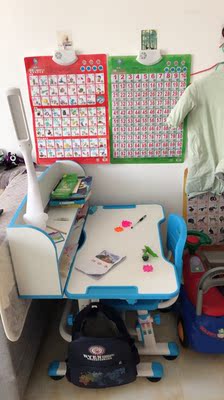 二胎爸爸经验谈:生活诚品儿童桌椅和护童哪个好?哪个材质好