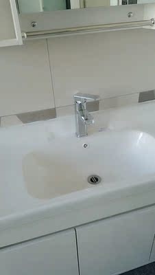 不妨试试:普乐美现代简约浴室柜好用吗?用户评价好不好?