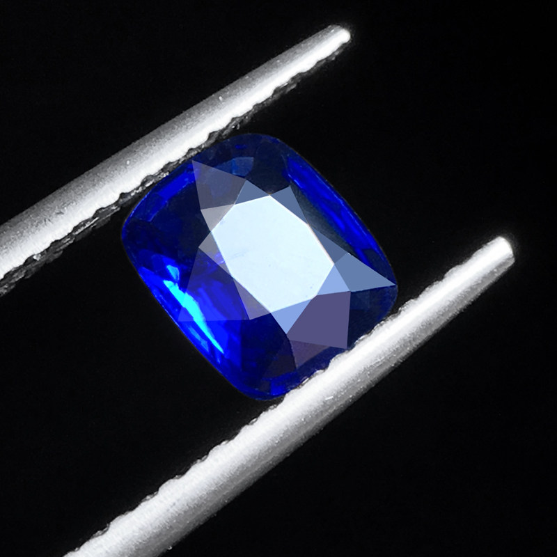 1.10克拉刻面蓝宝石 一品茗石 可设计