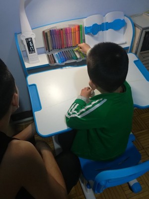 爱果乐门店同款儿童书桌学习桌D402MX好不好?家长反馈如何呀?