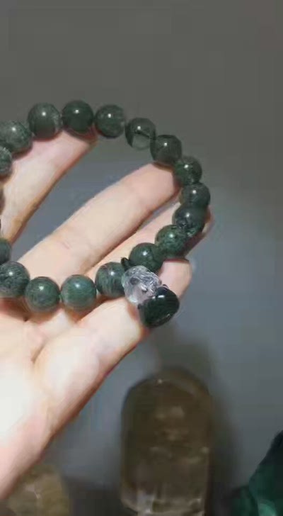 天然水晶绿幽灵搭配聚宝盆貔貅手链！巴西老矿料，颜色漂亮，晶体