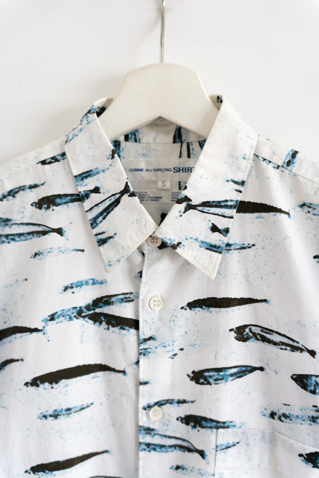 Comme des Garcons 90s Fish Short-Sleeve Shirt — detail