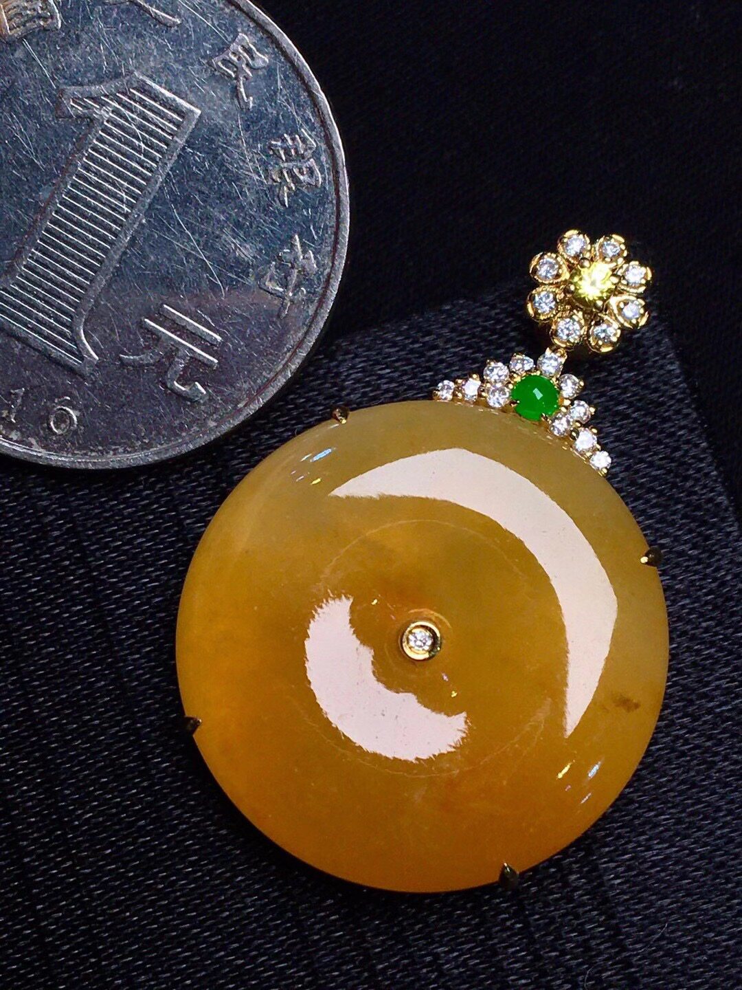 18k金镶嵌天然缅甸高端翡翠正品玉器冰种黄翡平安扣吊坠男女玉坠