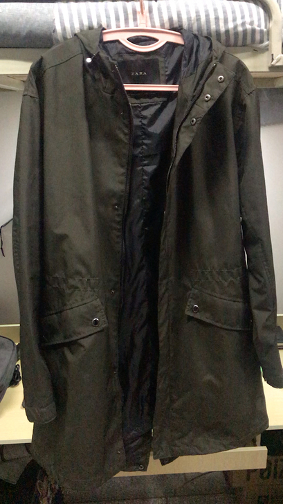 Zara中长款军绿色派克大衣（180/96a）