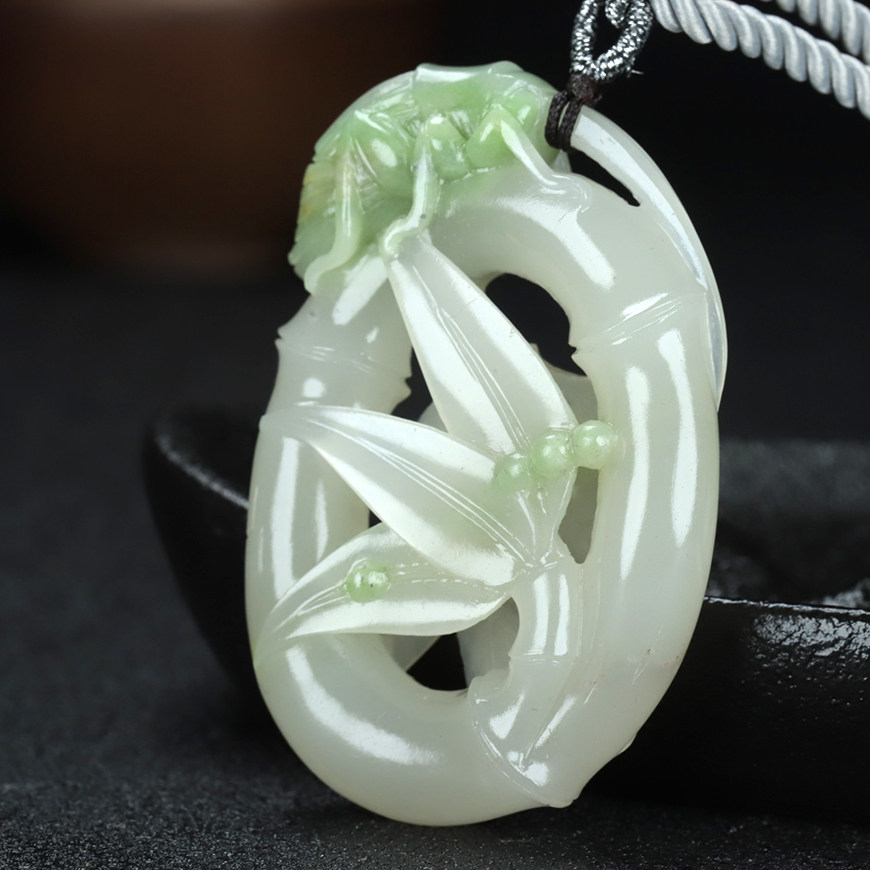 省级玉雕大师丁功博作品和田玉籽料翠青镂空竹节挂件31克男女款ad