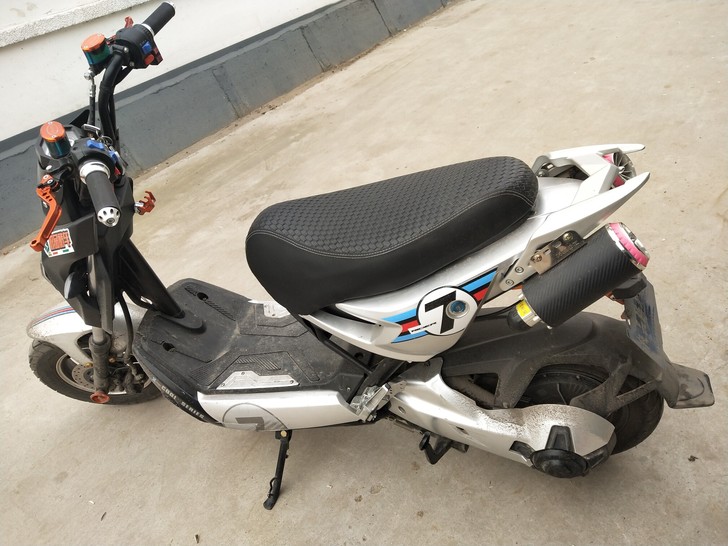 战警电动车出售.九八成新.只限寿光朋友自提.