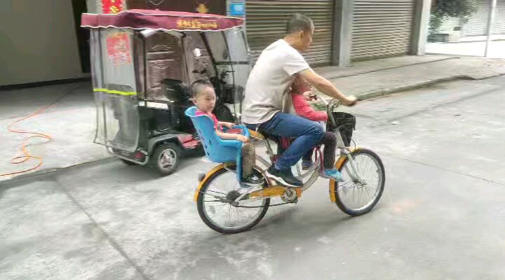 接送俩娃自行车