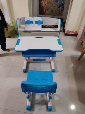 很纠结:童画林儿童书桌与生活诚品学习桌选哪个?哪个更环保