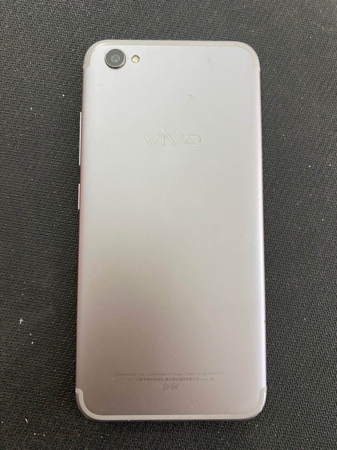 vivo X9i，八成新