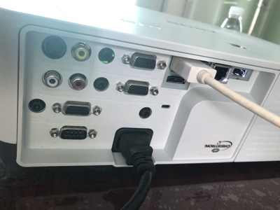 索尼ew435投影仪真实使用感受不想被骗看下这里