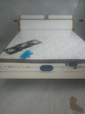 使用一年反馈:宇兰乳胶床垫怎么样?上档次吗?