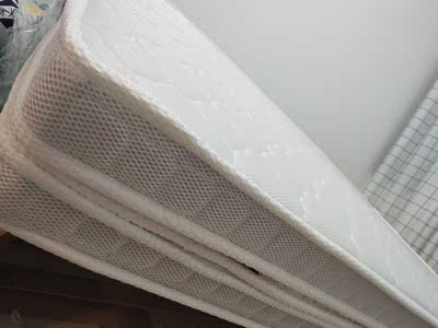 评测点评【优缺点剖析】梦神乳胶床垫有味道吗，质量怎么样？