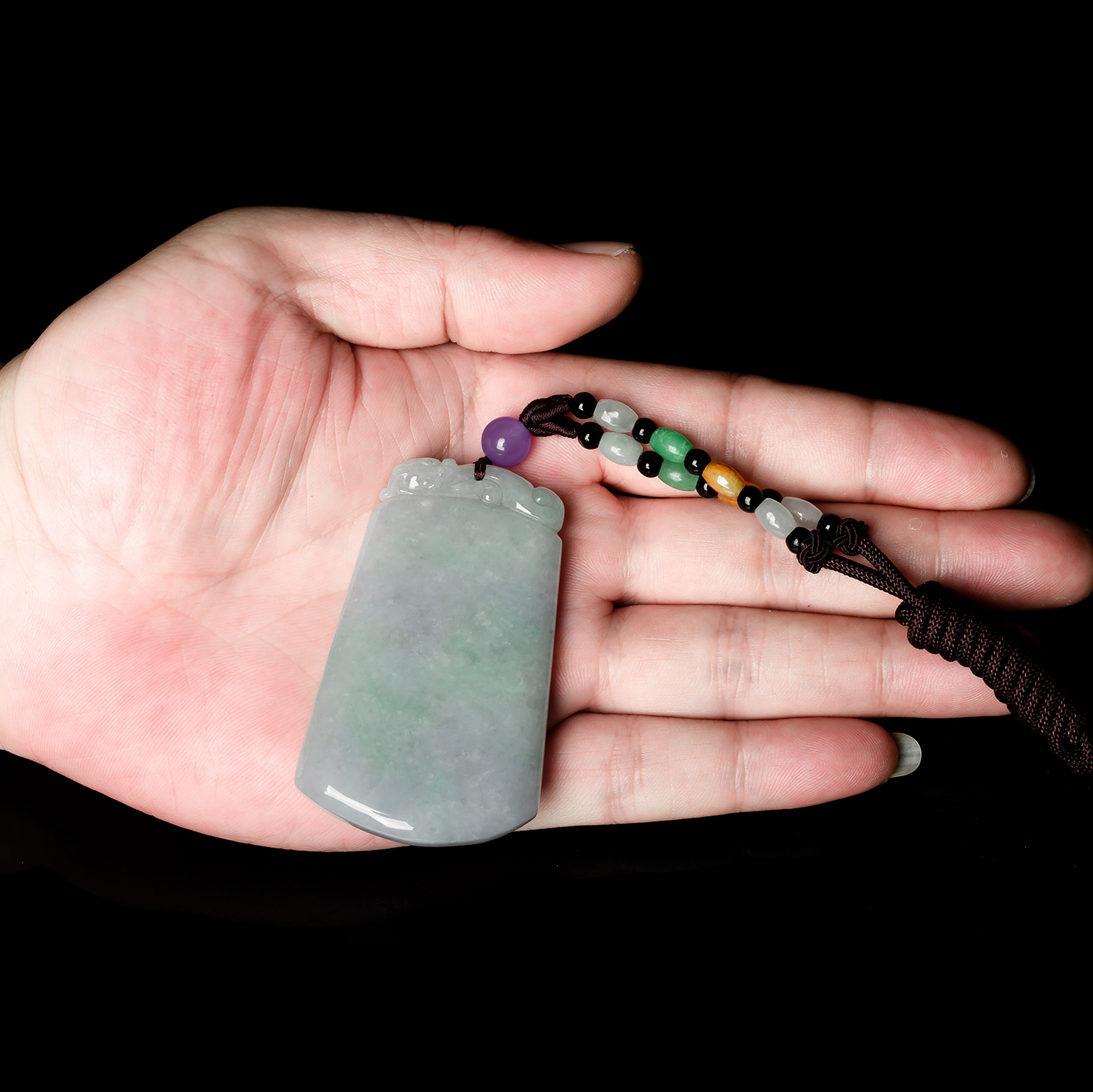 保真包赔 缅甸a货翡翠 冰糯种无事牌吊坠53.34g含绳重