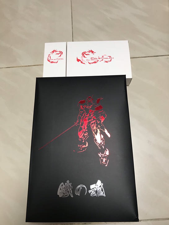 女武神工厂铁之魂1/100红色异端合金成品，如图已拆