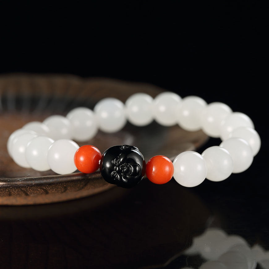 中国玉雕大师侯晓锋作品新疆和田白玉弥勒笑佛墨玉手链手串23克