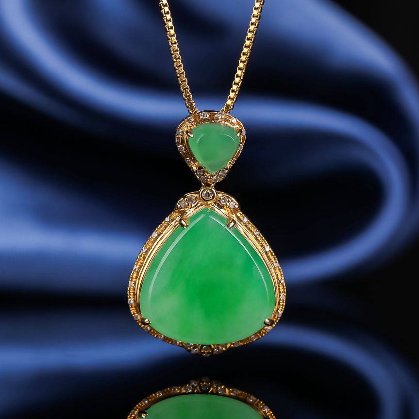 缅甸天然水滴形金镶玉翡翠吊坠水滴18k金镶嵌阳绿玉石钻石3.44克