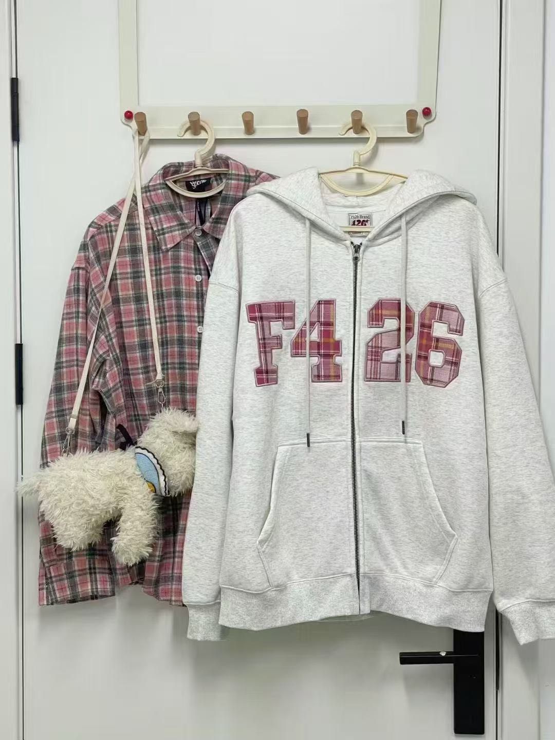 F426国潮牌春季情侣嘻哈宽松大logo格子贴布绣卫衣外套赵露思