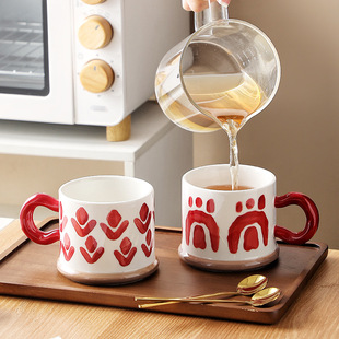 高颜值创意马克杯牛奶咖啡杯水杯釉下彩陶瓷杯日式网红大容量红色