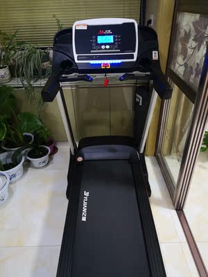 老铁揭秘,锐步和亿健跑步机哪个好?哪个减震好性价比高?