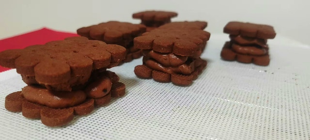 网红白脱饼干！自己吃的，原材料用的很好，现在赚个成本钱，70