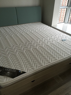 【揭秘】真实说下雅兰乳胶床垫怎么样，是天然的吗？真的有味道吗