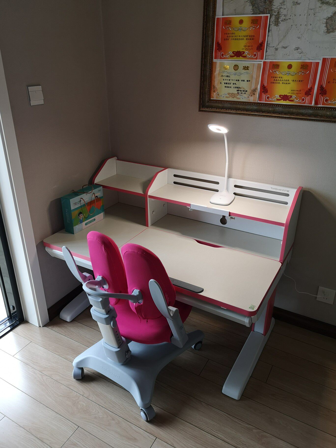 大家评测护童儿童学习桌怎么样呢质量被评测了使用感受