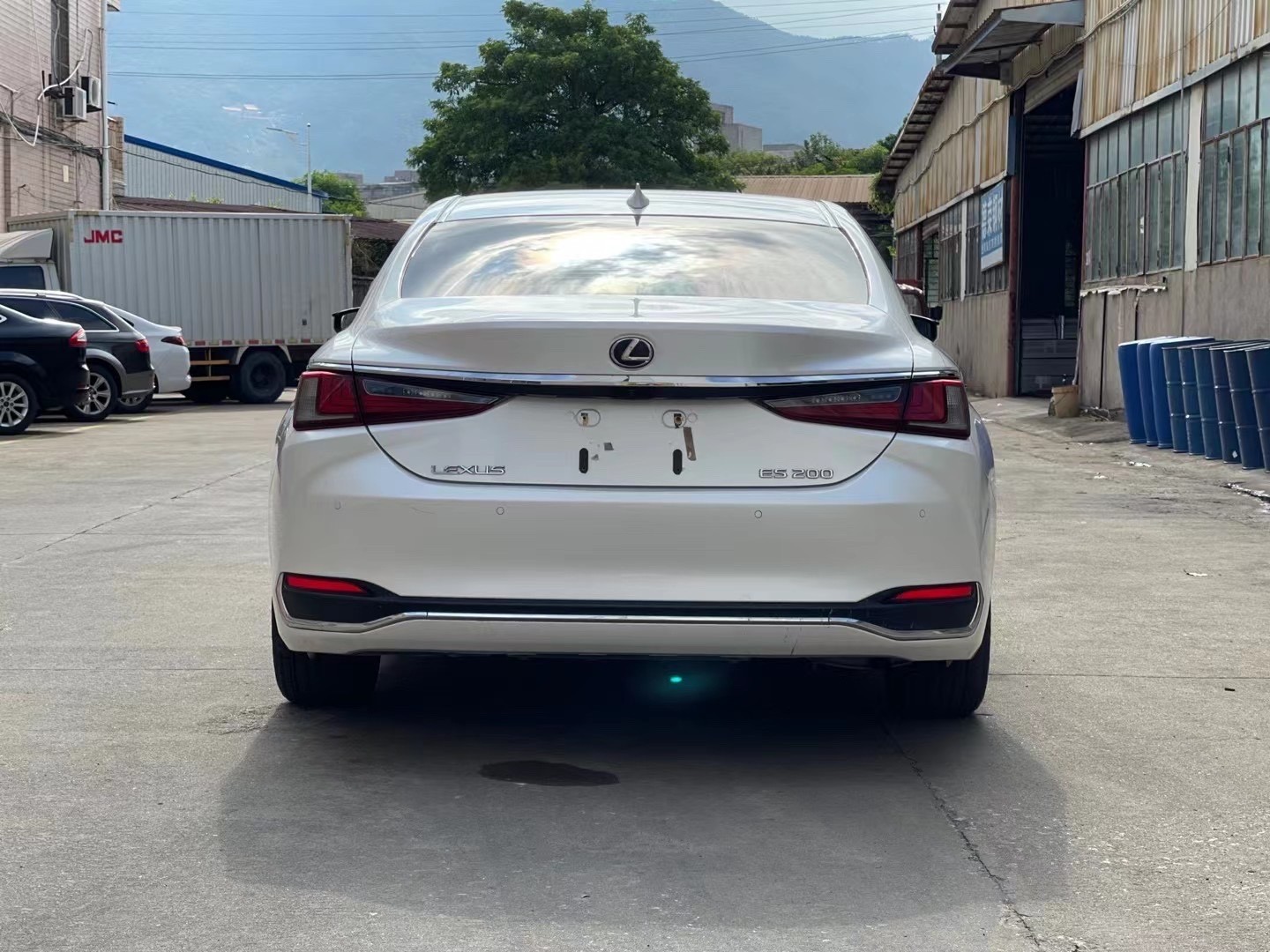 18年11月豪华版雷克萨斯es200h一手车原版车况带