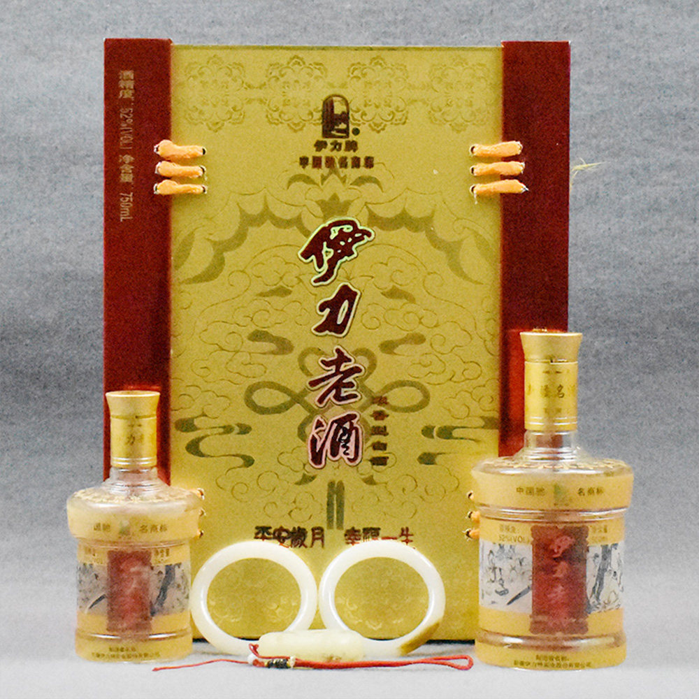 励盈即刻拍 2006年 伊力老酒 52度 500ml 250ml/盒 一箱5盒10瓶