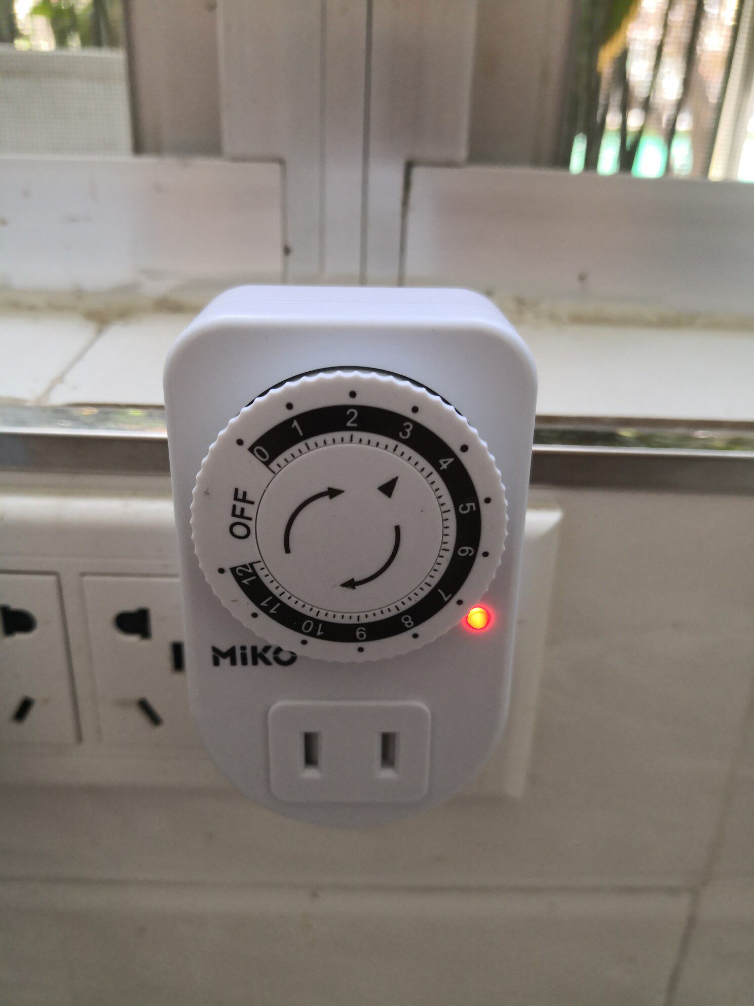 miko定时器开关自动断电智控制器