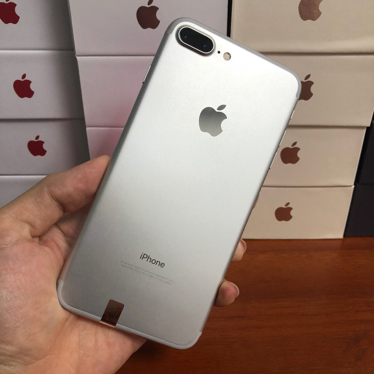 美版iPhone7Plus二手苹果7/7P/8/8P有锁黑解无锁机银色