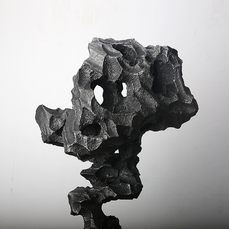 静迟美学 纯手工失蜡铸铁太湖石设计46cm高 办公家居风水摆件